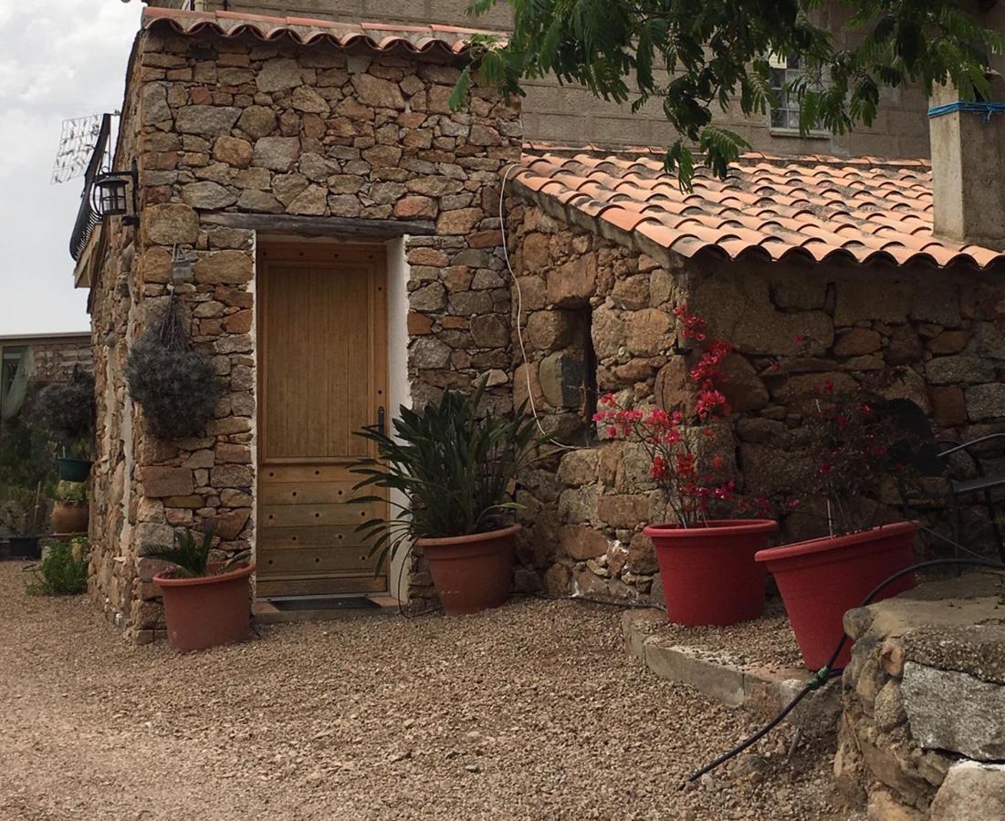 Caseddu Di Chjarastella Figari  Exterior foto